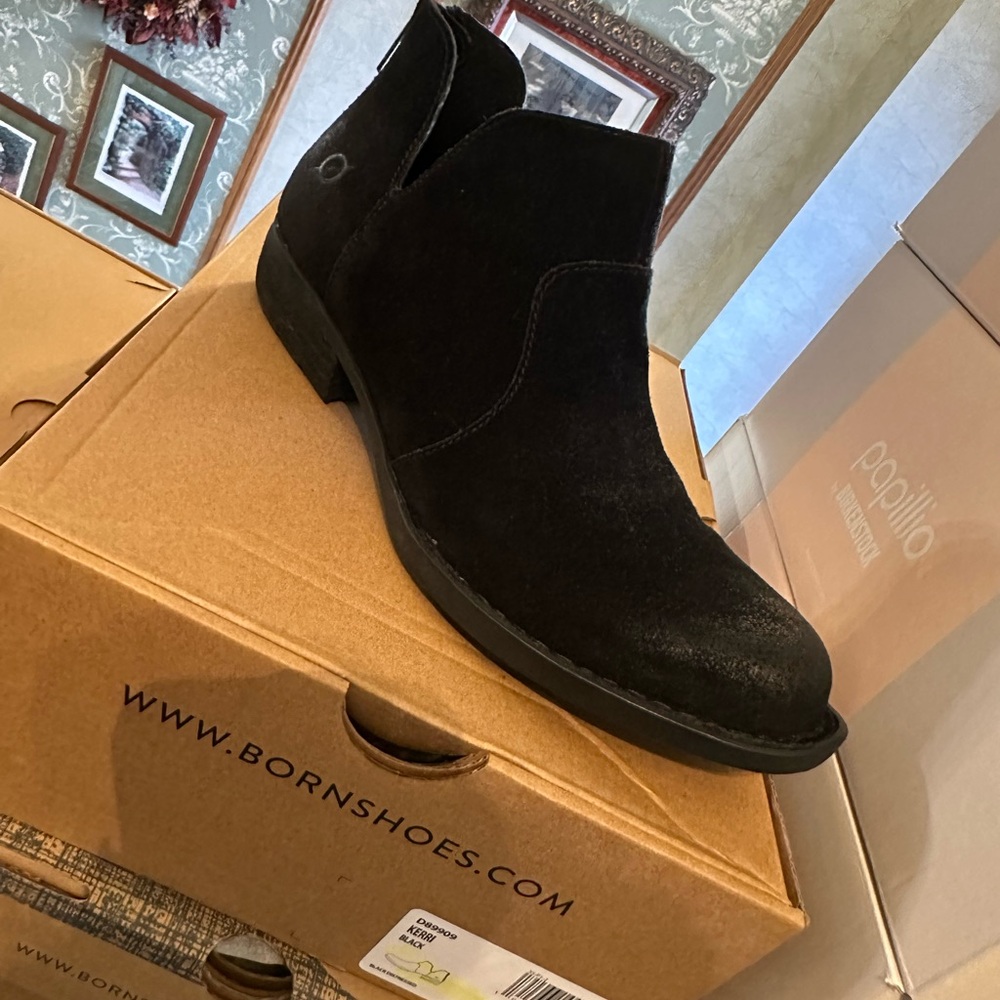 Born Women’s Black Suede Shoes